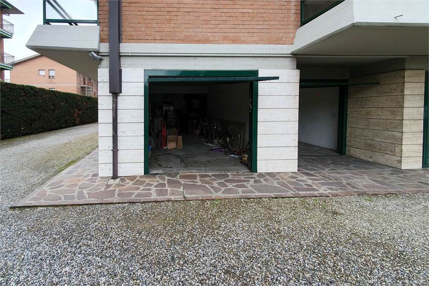 garage