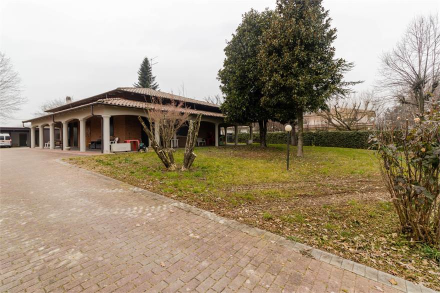 esterno