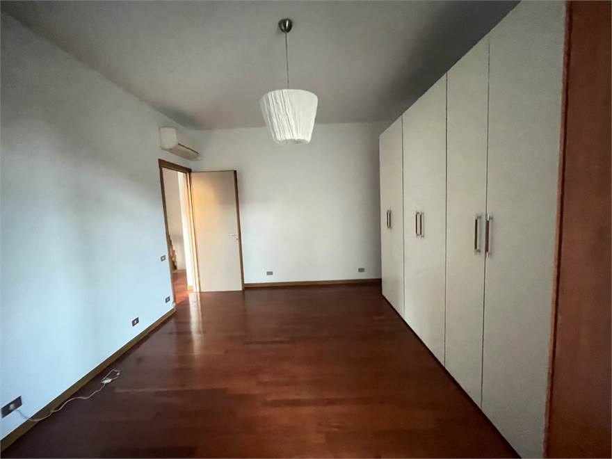 CAMERA 1
